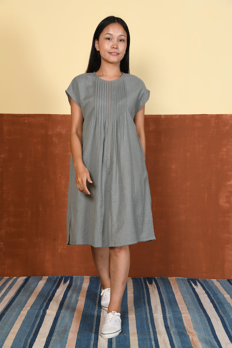 LINDA SLEEVELESS SHIFT DRESS